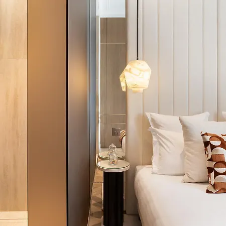 Thelander - Serviced In Champs Elysees * Paris